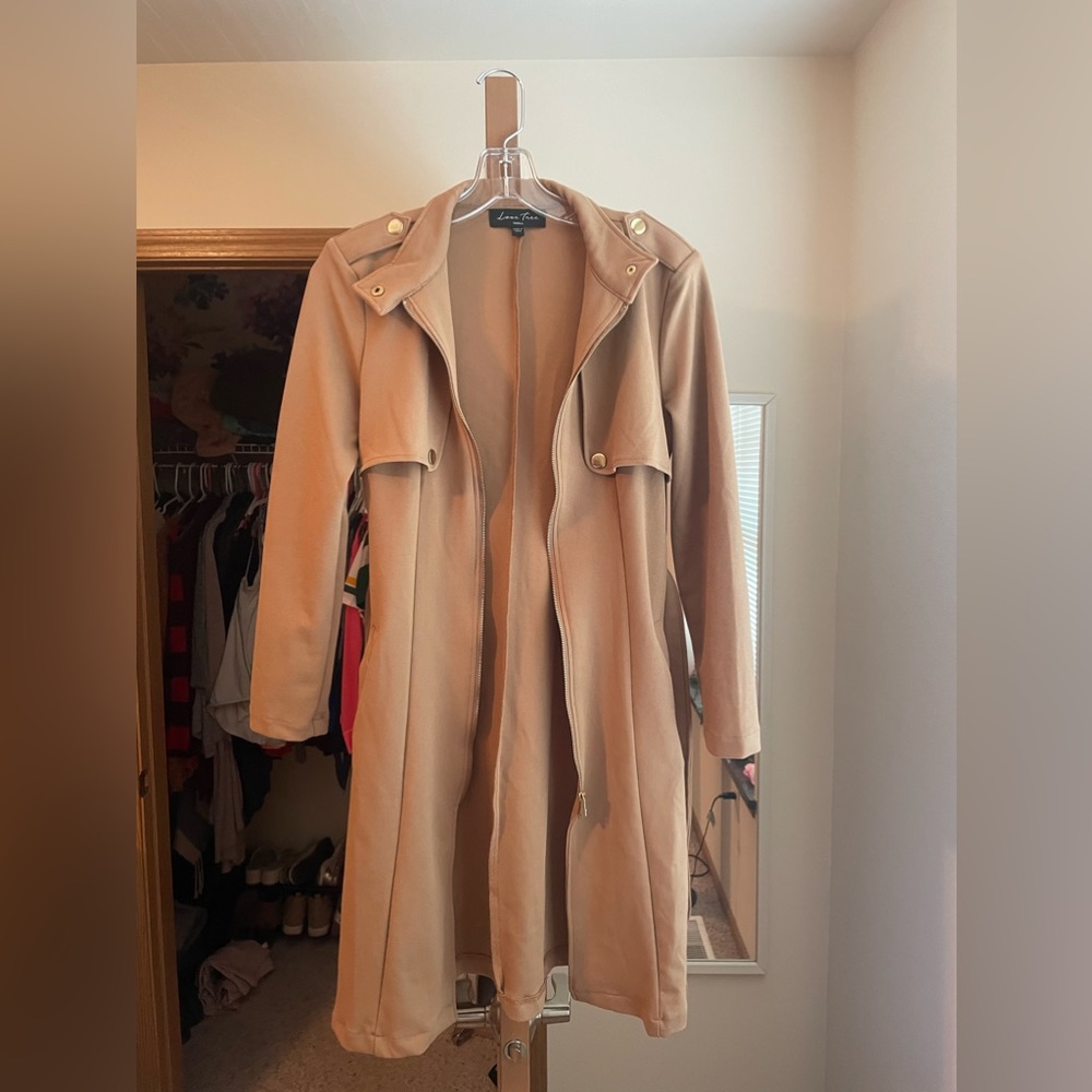 Like new, no tags but never worn! Cute, taupe, knee high, blazer/trench coat!